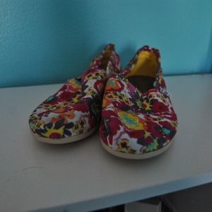 Floral Print Toms